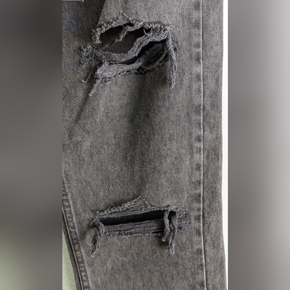 White Fox Jeans, Size XS, Black, Distressed - Picture 9 of 12